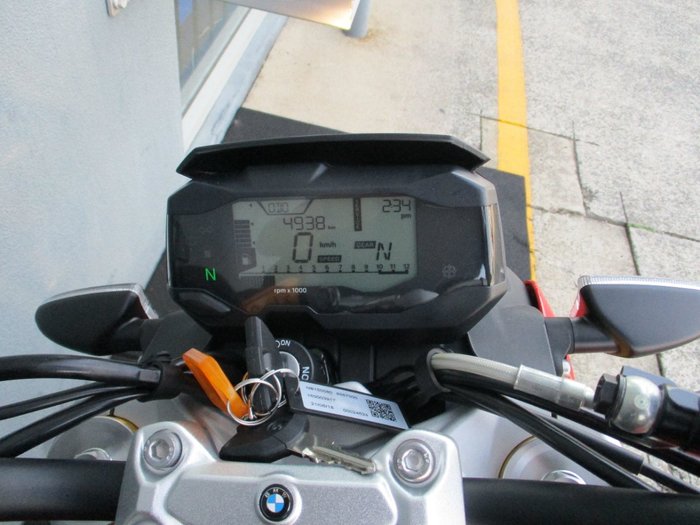 2019 BMW Motorrad G 310 R RED