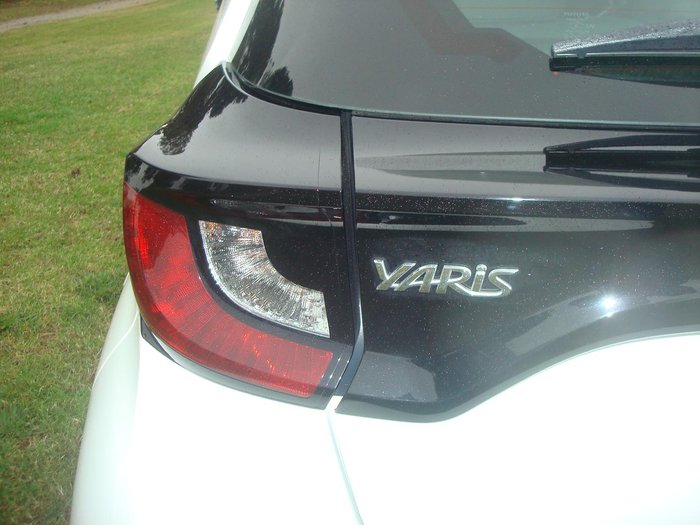 2020 Toyota Yaris Ascent Sport