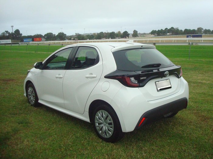 2020 Toyota Yaris Ascent Sport