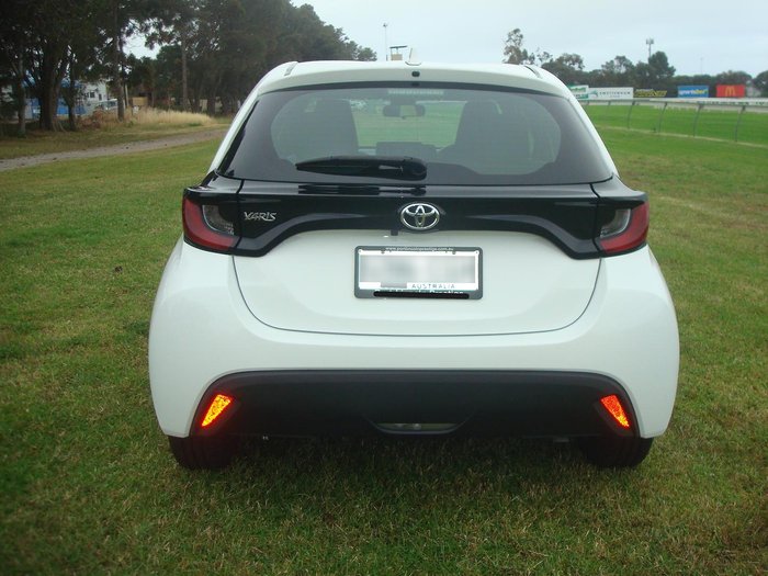 2020 Toyota Yaris Ascent Sport