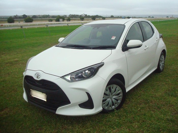 2020 Toyota Yaris Ascent Sport