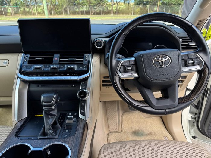 2022 Toyota Landcruiser VX