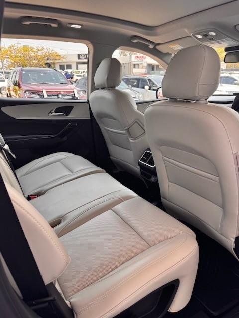 2024 Mahindra XUV700 AX7