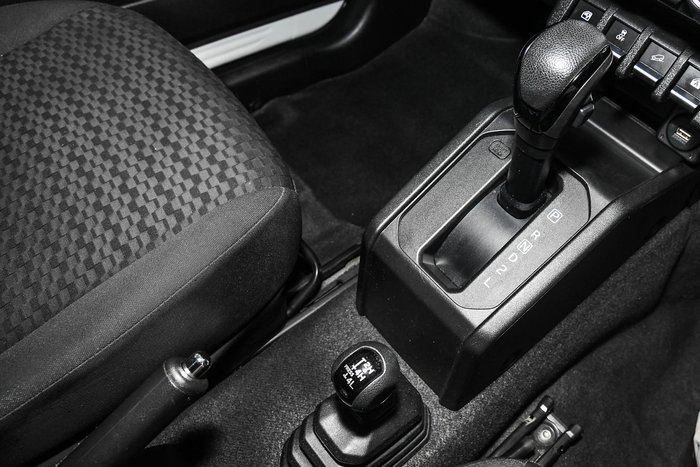 2023 Suzuki Jimny GLX