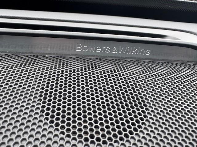 2022 Volvo XC90 Recharge Ultimate T8 Plug-In Hybrid