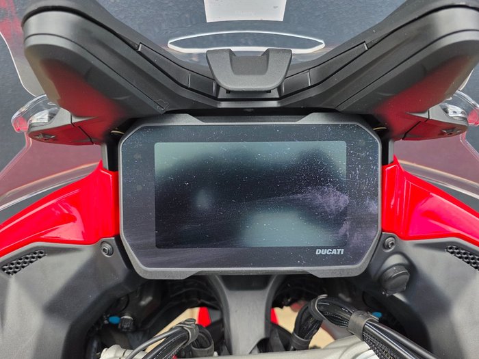 2022 DUCATI MULTISTRADA V4 S RED