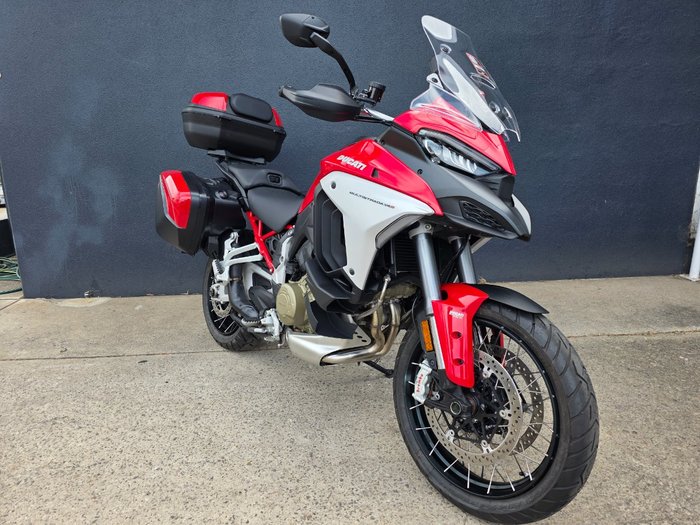 2022 DUCATI MULTISTRADA V4 S RED
