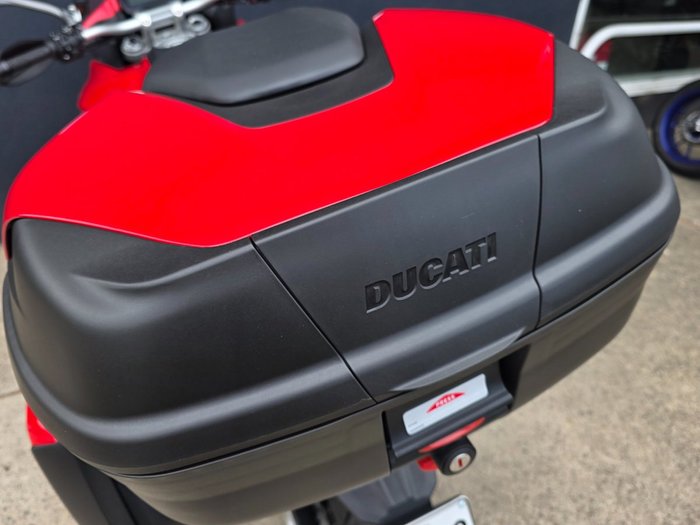 2022 DUCATI MULTISTRADA V4 S RED