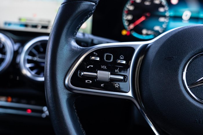 2022 Mercedes-Benz GLB-Class GLB200