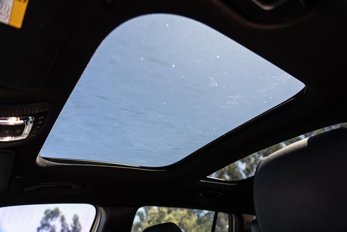 2022 Mercedes-Benz GLB-Class GLB200