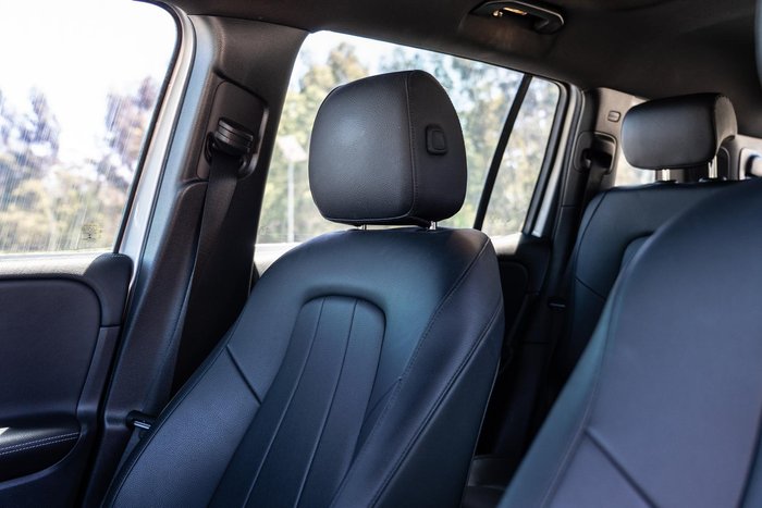 2022 Mercedes-Benz GLB-Class GLB200