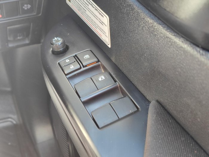 2021 Toyota Hilux SR