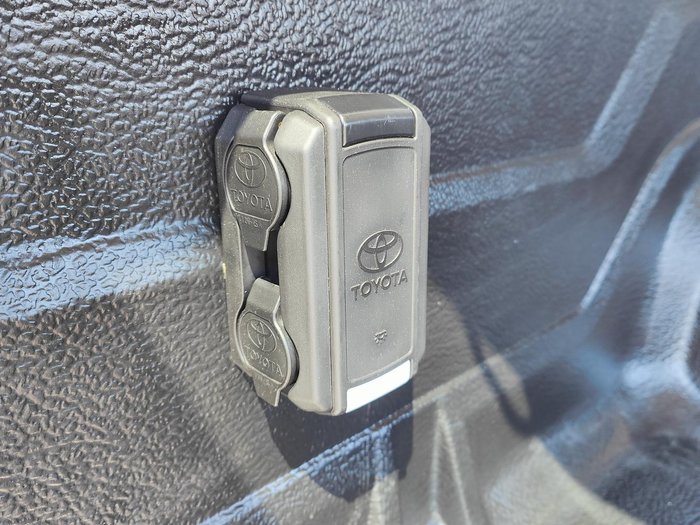 2021 Toyota Hilux SR