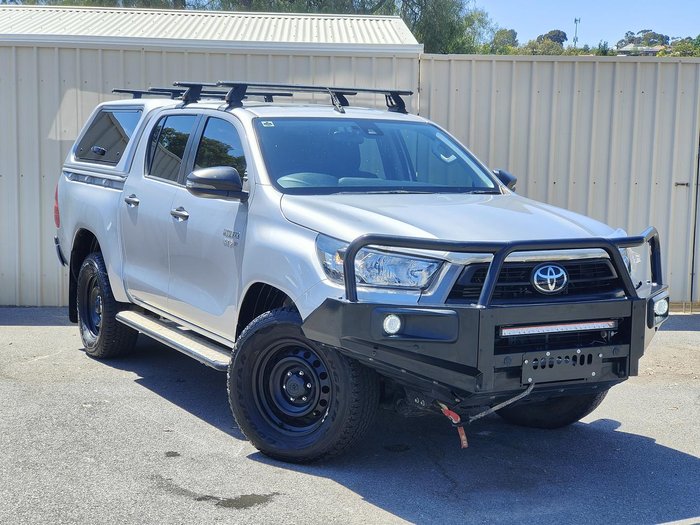 2021 Toyota Hilux SR