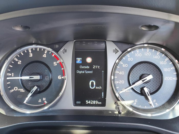 2021 Toyota Hilux SR