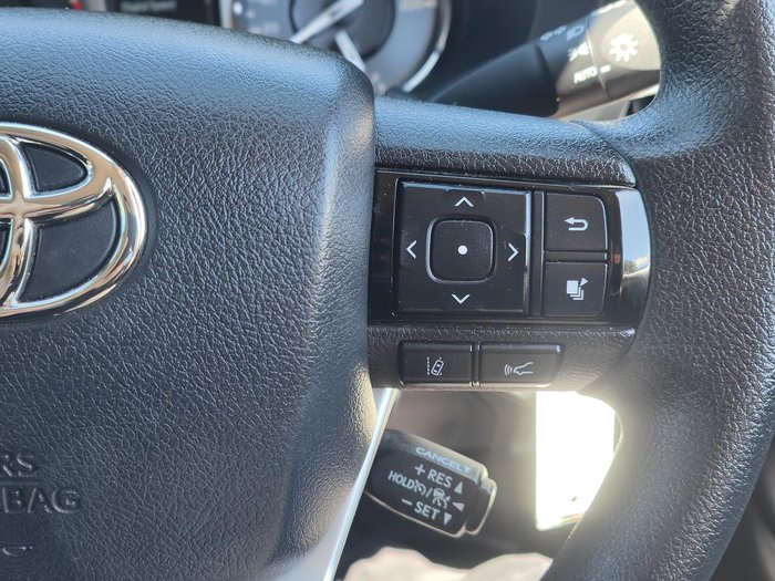 2021 Toyota Hilux SR