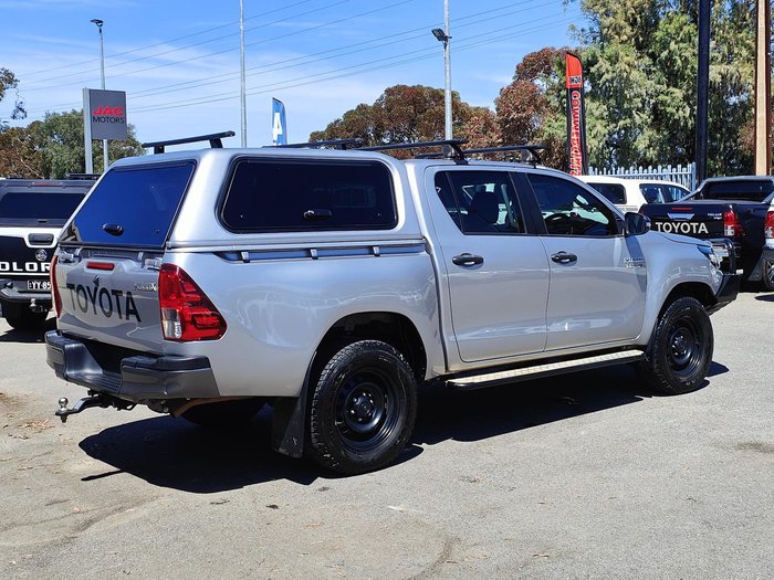 2021 Toyota Hilux SR