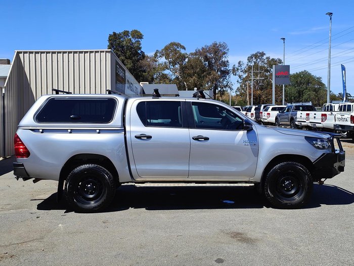 2021 Toyota Hilux SR