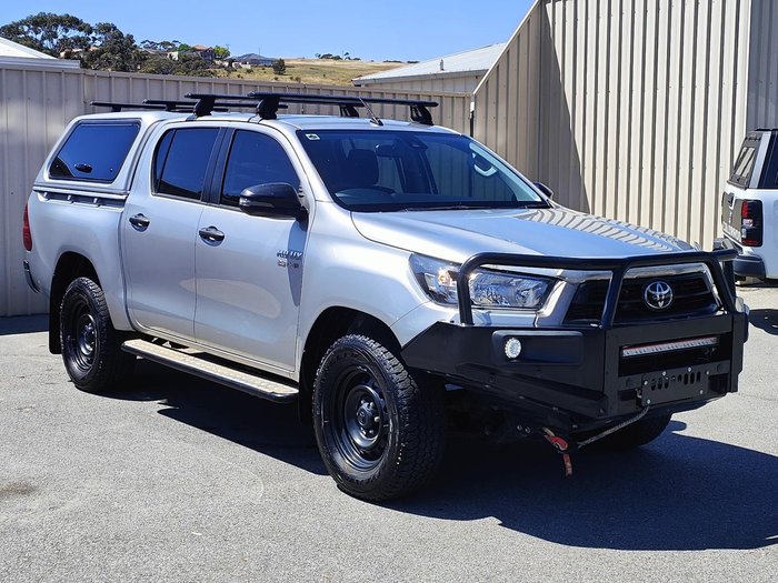 2021 Toyota Hilux SR