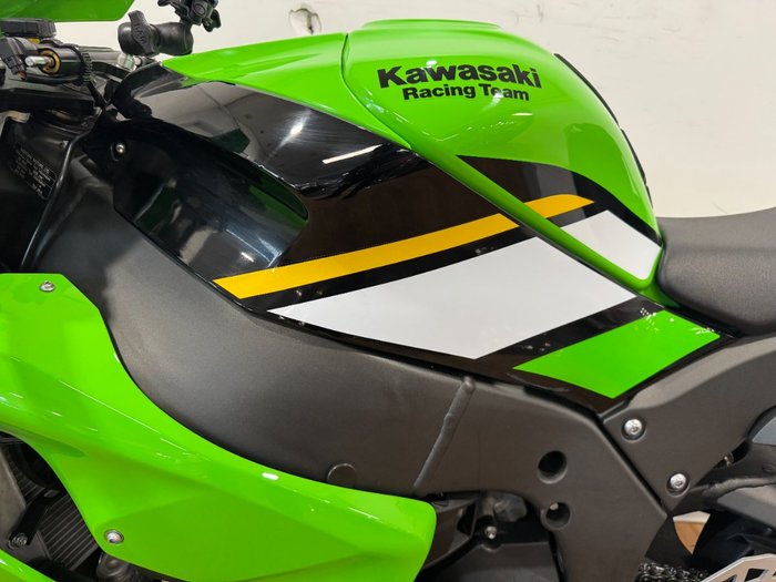 2025 Kawasaki NINJA ZX-10R GREEN
