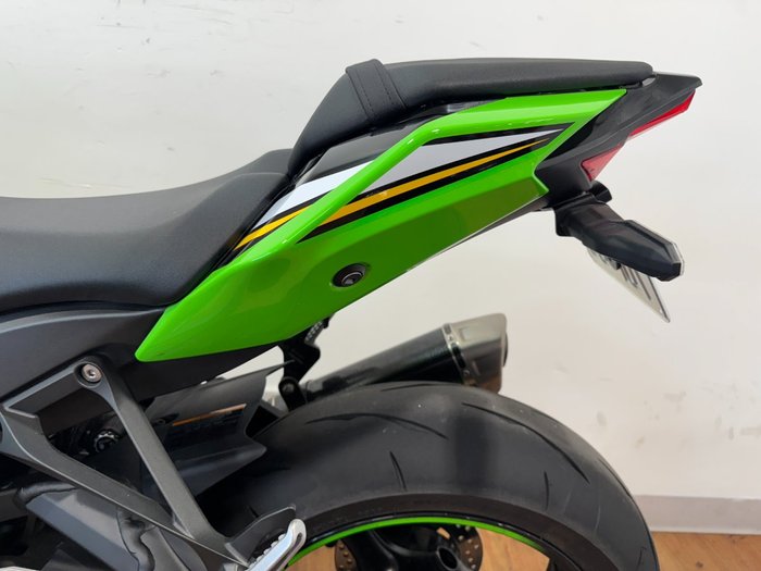 2025 Kawasaki NINJA ZX-10R GREEN