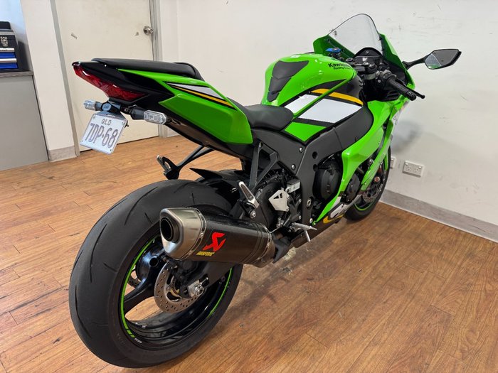 2025 Kawasaki NINJA ZX-10R GREEN