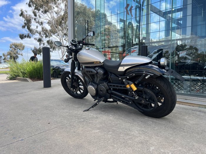 2015 Yamaha BOLT SILVER