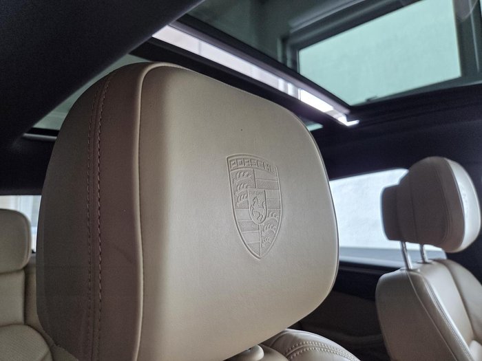 2020 Porsche Macan S