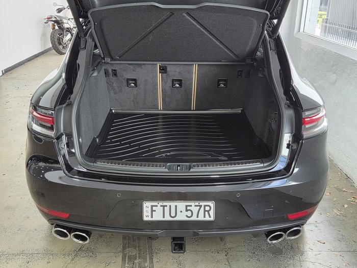 2020 Porsche Macan S