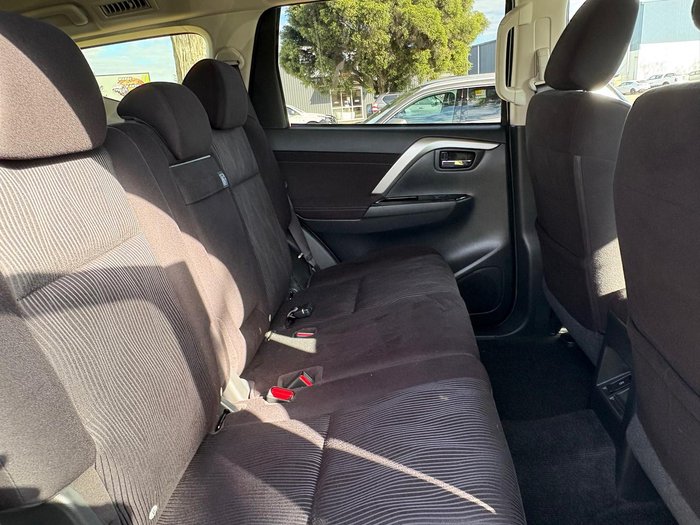 2021 Mitsubishi Pajero Sport GLS