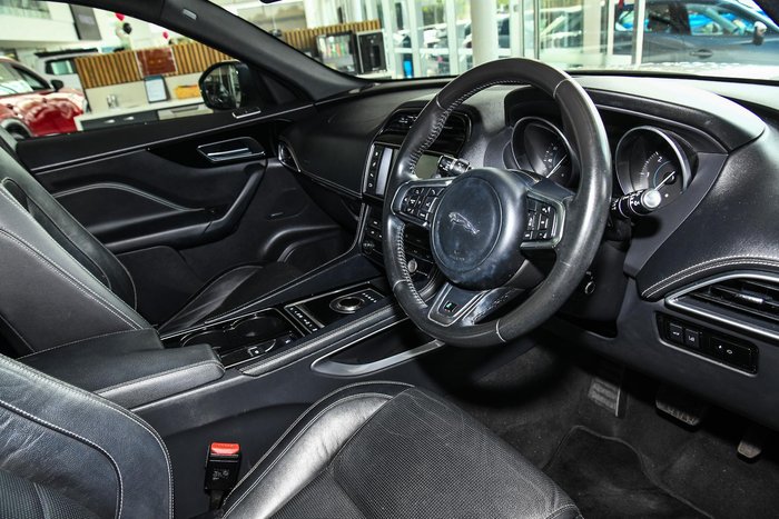 2017 Jaguar F-PACE 20d R-Sport