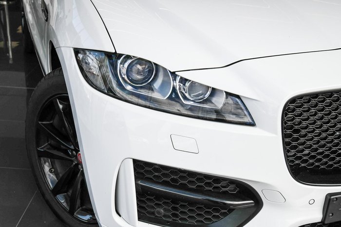 2017 Jaguar F-PACE 20d R-Sport X761 MY17 AWD Glacier White