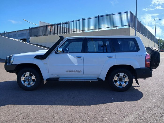 2016 Nissan Patrol ST