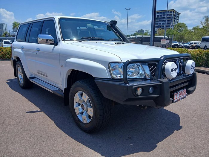 2016 Nissan Patrol ST