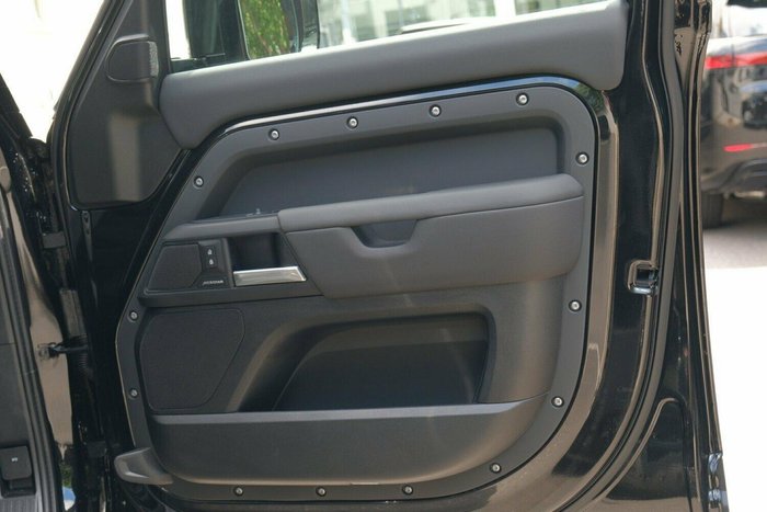 2025 Land Rover Defender 110 D250 S L663 MY25.5 AWD Santorini Black