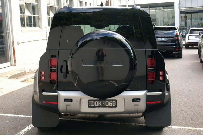 2025 Land Rover Defender 110 D250 S L663 MY25.5 AWD Santorini Black