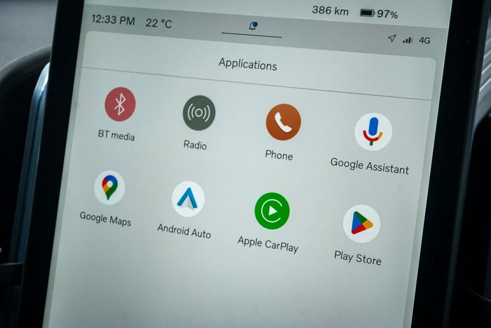 2025 Volvo EX30 Cross Country