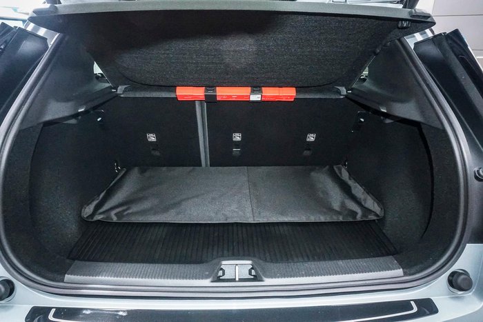 2025 Volvo EX30 Cross Country