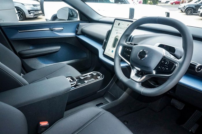 2025 Volvo EX30 Cross Country