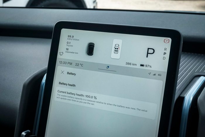 2025 Volvo EX30 Cross Country