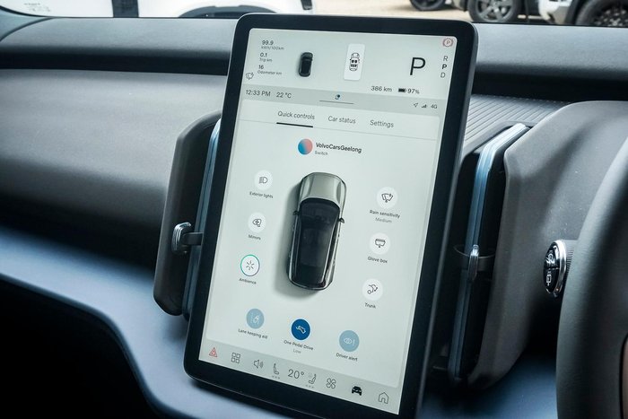 2025 Volvo EX30 Cross Country