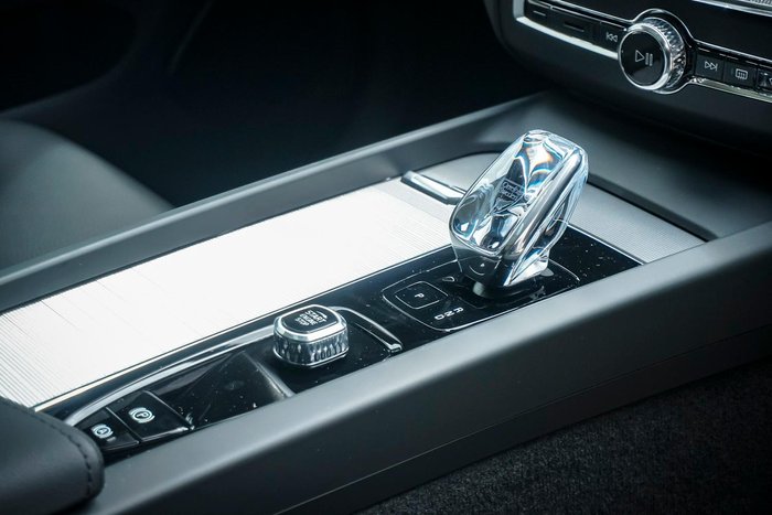 2025 Volvo XC60 Ultra B5 Bright