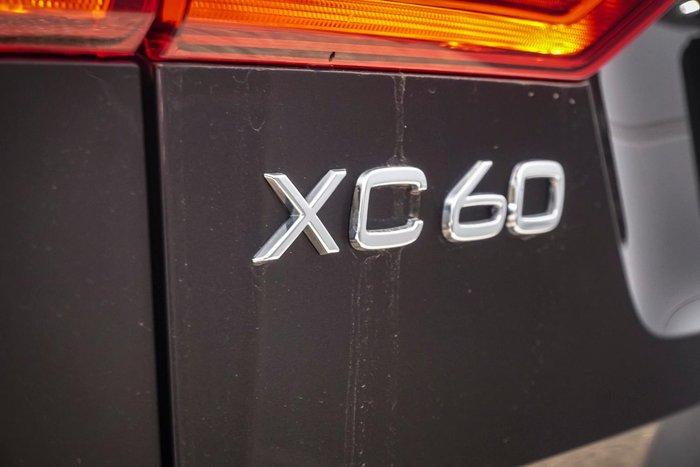 2025 Volvo XC60 Ultra B5 Bright