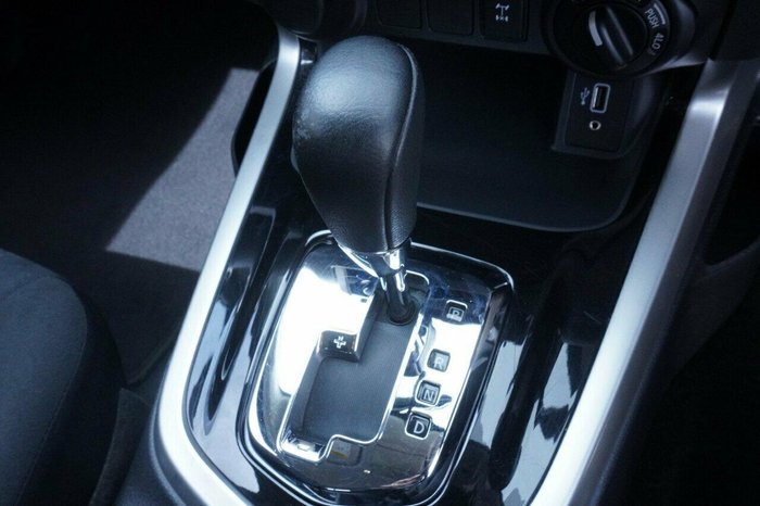 2020 Nissan Navara ST