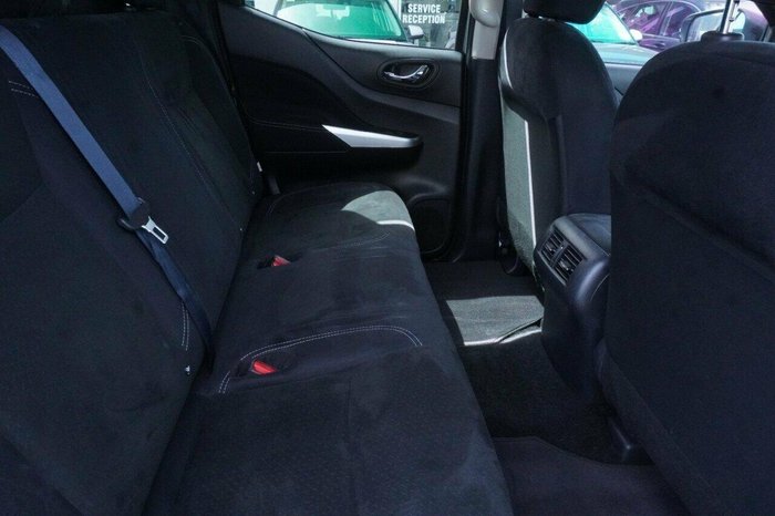 2020 Nissan Navara ST