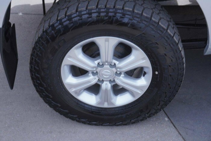 2020 Nissan Navara ST