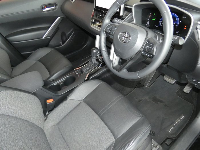 2022 Toyota Corolla Cross GXL AWD Hybrid