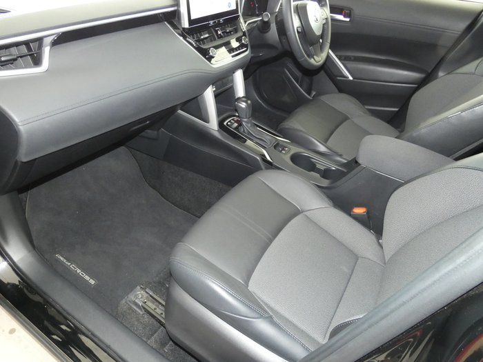 2022 Toyota Corolla Cross GXL AWD Hybrid