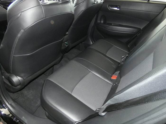 2022 Toyota Corolla Cross GXL AWD Hybrid