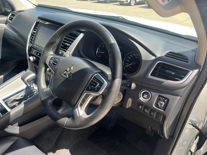 2023 Mitsubishi Pajero Sport GLS